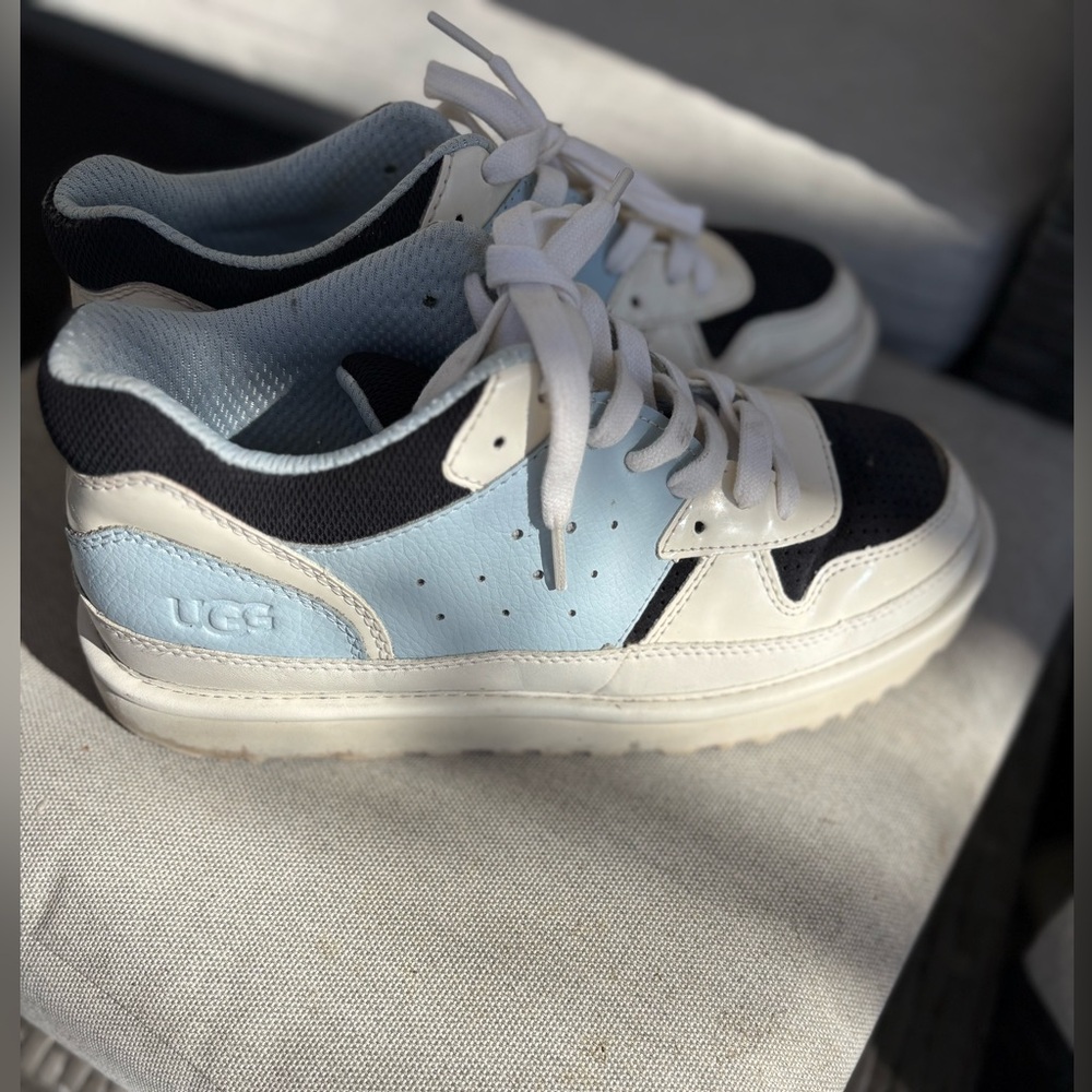 UGG Highland Sneakers - size 8.5 - Picture 7 of 12